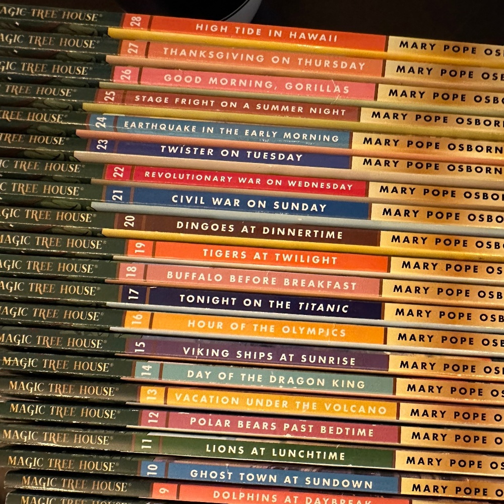Magic Treehouse Set - Books 1-28 - Mary Pope Osborne